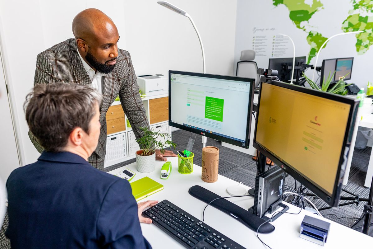 team behind green leaves logistics