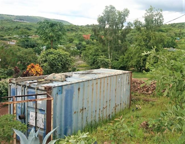 shipping container delivered to Mukwashi